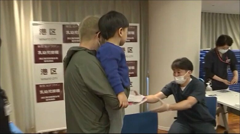 乳幼児のワクチン接種会場