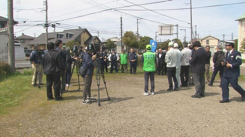 再発防止検討会で意見を交わす