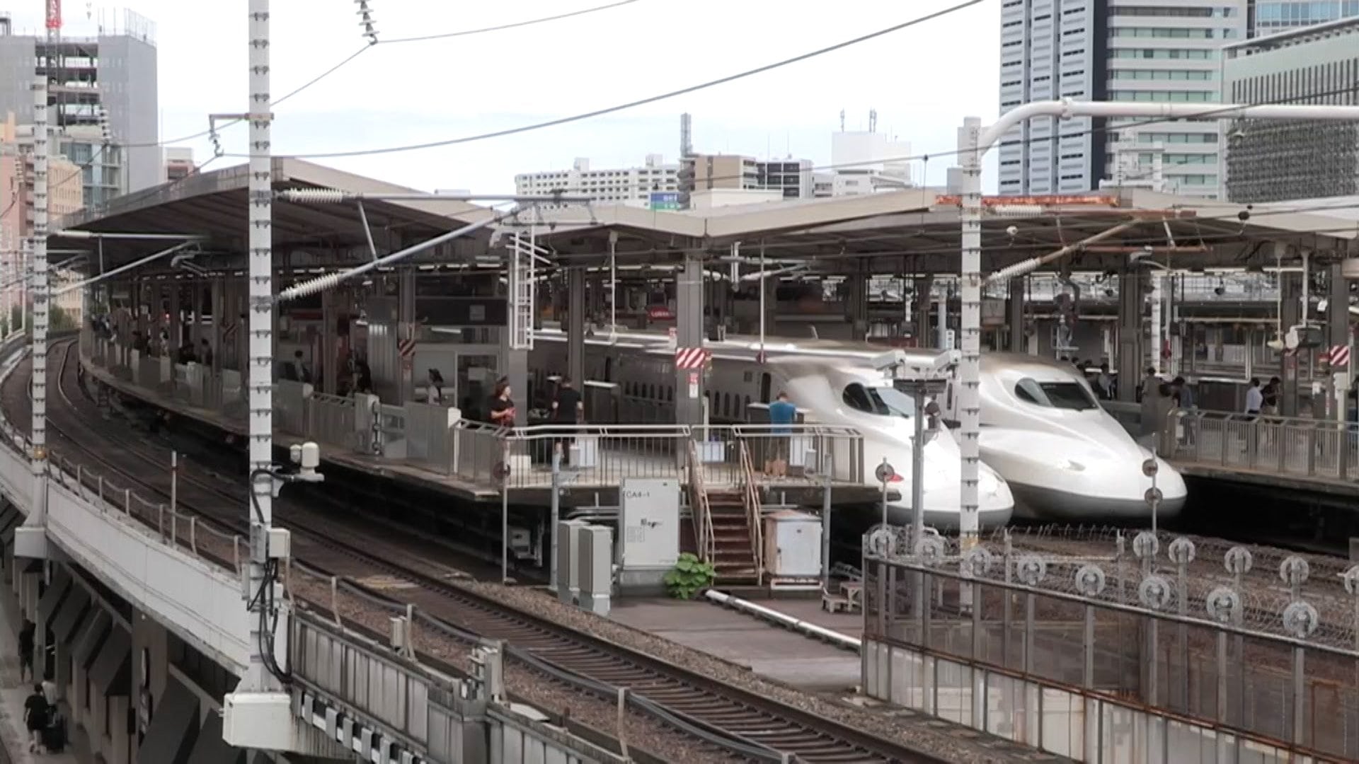 東海道新幹線が一部区間で運転見合わせ　空の便は現時点で欠航なし　愛知・静岡で川の水位上がり氾濫の恐れも
