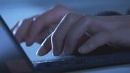 パスワードを「推測」して大学に不正アクセス　学生や教職員の個人情報を盗み見た疑いで元大学生の男を逮捕