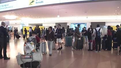 お盆休み最終日　羽田空港で帰国ラッシュピーク　約3万9200人が入国見込み　JR東海がUターンピーク　午前からほぼ満席