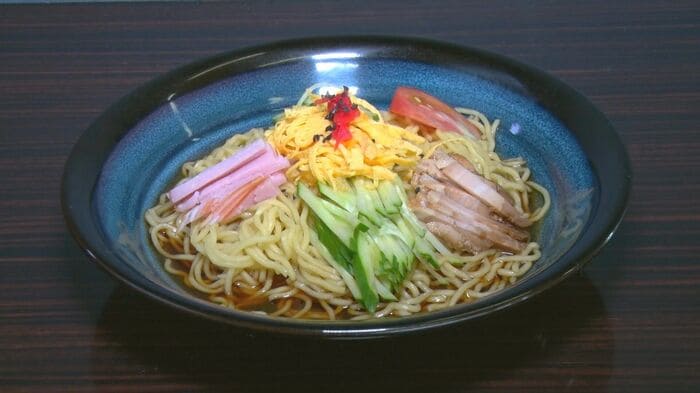 「蓬莱(ほうらい)」の冷やし中華