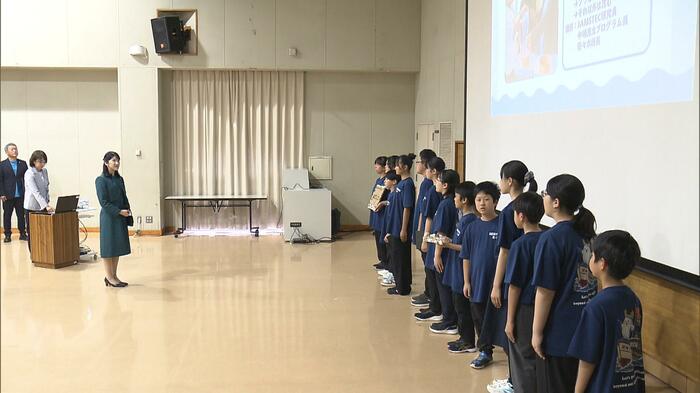 むつ市立関根小学校の児童13人による学習活動発表（青森・むつ市　13日）