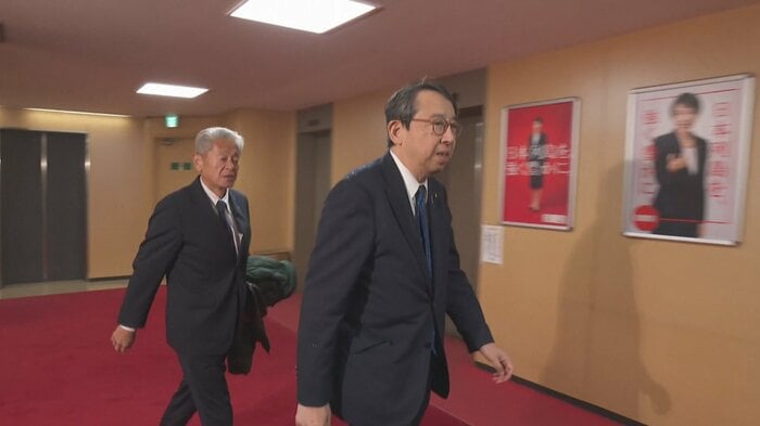 党本部への報告　先月24日