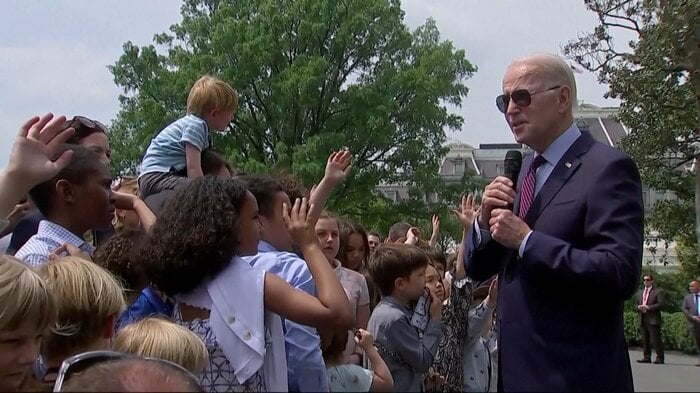 子供たちからの質問に答えるバイデン大統領(4月27日)