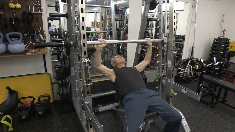 「ボディビルと健康づくりは深く関係している」と語る小畑さん