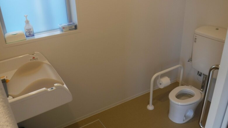 乳幼児世帯に配慮した「子供専用トイレ」（提供：熊野町）