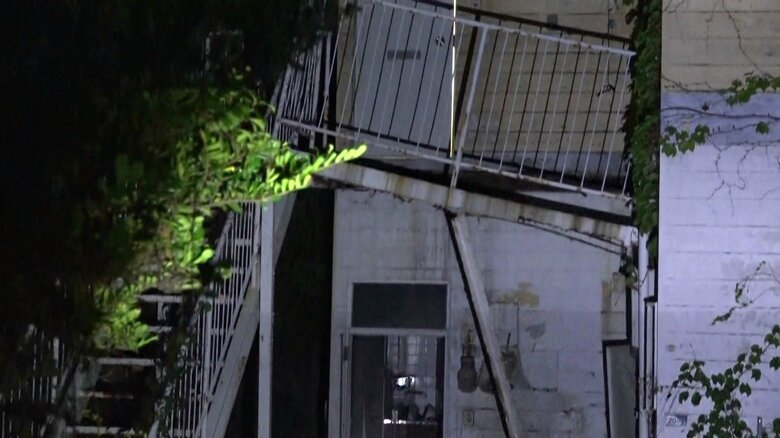 踊り場が崩れた