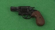 匿名の情報寄せられ発覚　拳銃と実弾を自宅倉庫に保管した疑い　69歳の無職男ら2人逮捕　福岡・川崎町