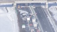 【速報】吹雪で「ホワイトアウト」発生か 東北自動車道で10台以…
