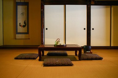 オンライン会議に“上座”はあるの?Zoomの新機能で議論…相手への気遣いとそれ以上に大切なこと