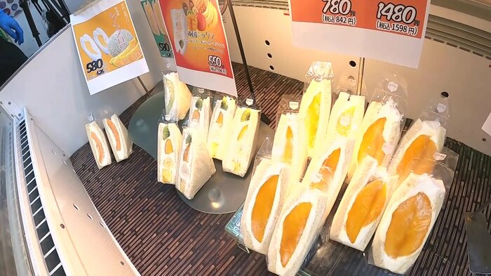 フルーツサンドはスーパーでも