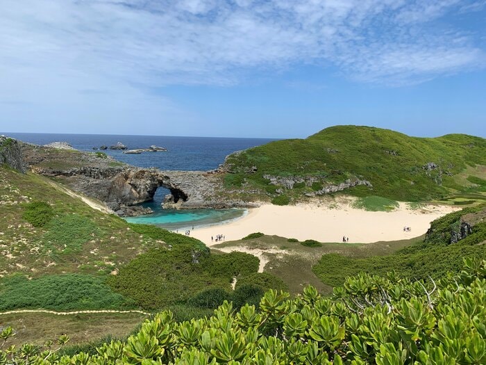 高台からの南島 観光ガイドと一緒でなければ上陸出来ない