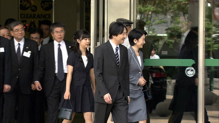 当時16歳の高校生だった佳子さまは、秋篠宮ご夫妻と福島・会津若松市をご訪問(2011年8月)