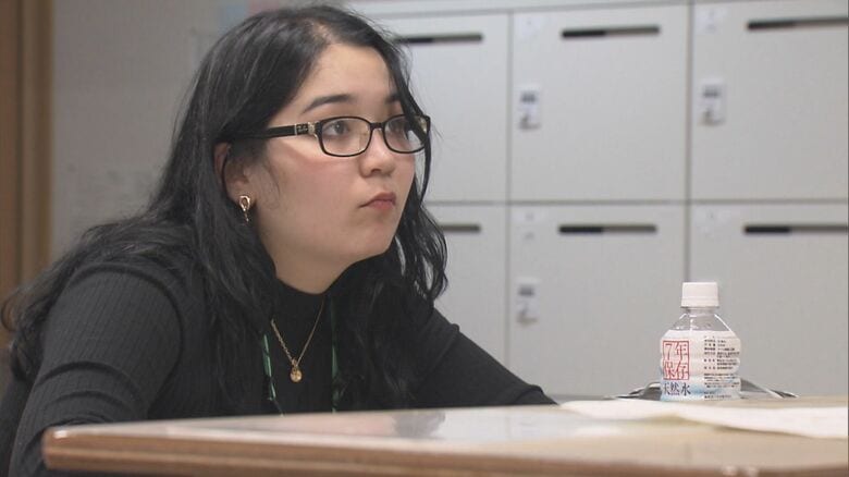 滋賀県初「夜間中学」開校「先生になりたい」夢のため通う19歳日系ブラジル人女性　背景に外国籍の人増加｜FNNプライムオンライン