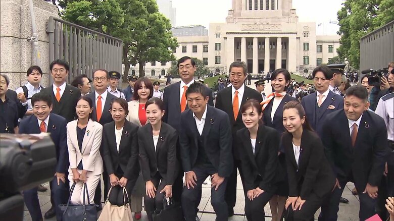 「さや」で当選の参政党・塩入清香議員「早く実現したいのは消費税の廃止」　注目の新人議員勢ぞろい…衆参で“少数与党”異例の臨時国会開幕｜FNNプライムオンライン