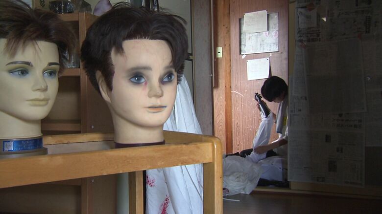 2025年のテーマは「明かりの灯らない家」