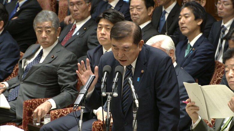 支持率はほぼ横ばいだった