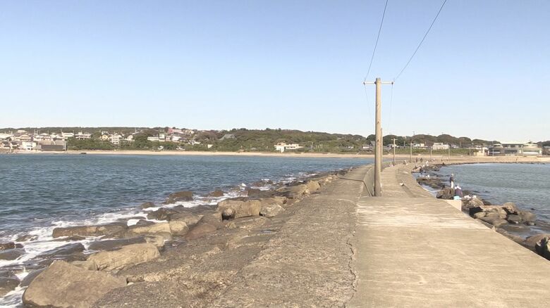 突堤から見た三国サンセットビーチ