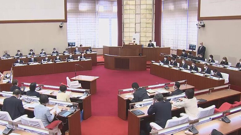 東京・武蔵野市議会の本会議