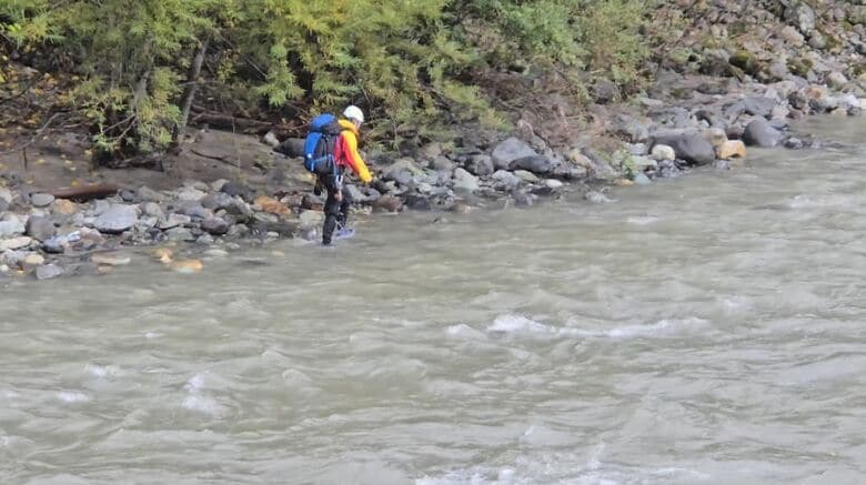 梓川で捜索（長野県松本市安曇　11月3日）