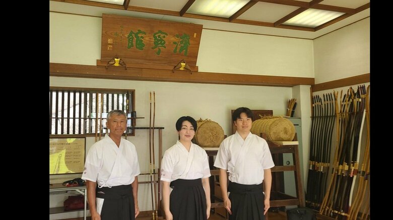 写真左：百々忠利さん、真ん中：根本百合子さん、右： 橋本郁也さん