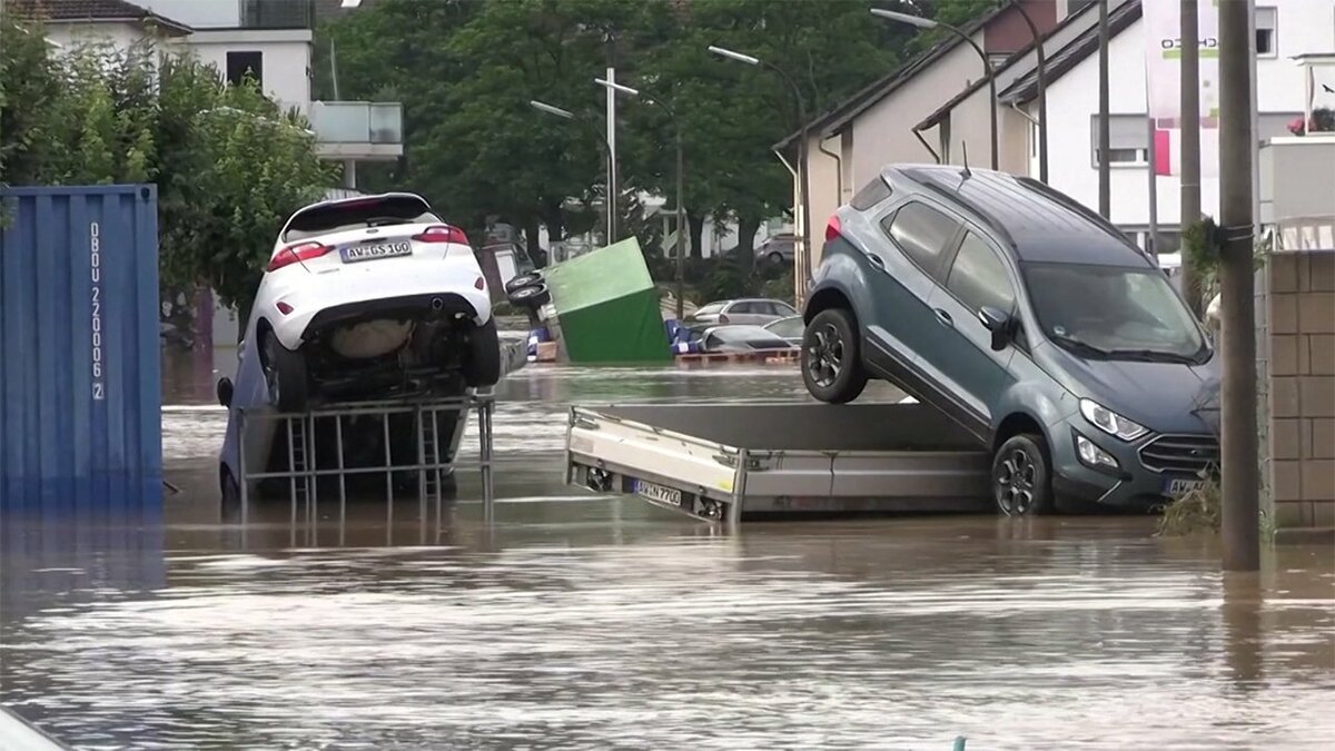 洪水で4人死亡 30人以上不明 ドイツ各地で大雨被害 洪水で4人死亡 30人以上不明 ドイツ各地で大雨被害