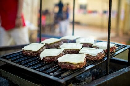 みんな大好きハンバーグについて大調査!!【1000人アンケート】