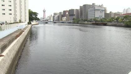 川に浮いていた女性遺体はネパール人の25歳専門学校生　頭部に多数の傷　鈍器で殴られたか　殺人事件と断定し捜査　福岡市