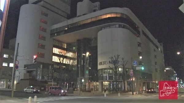 店員の目を盗み白昼堂々 時価173万円相当 インゴット 窃盗 26歳無職の