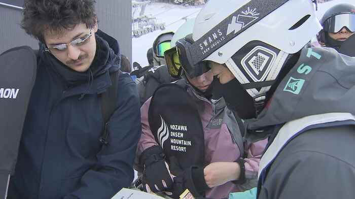 遭難防止のための啓発活動（1月23日、野沢温泉スキー場）