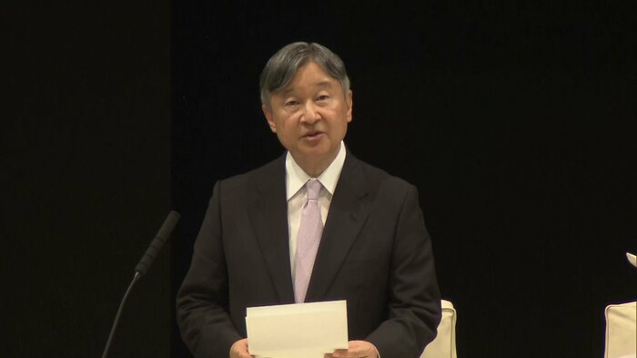 陛下がご挨拶された