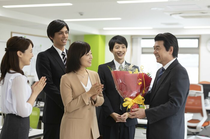 退職金も予想していた額が支給されなくなってきている(画像:イメージ)
