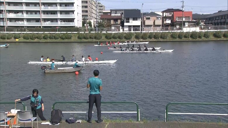 1300人参加で水上社内運動会　交流促進で職場環境の向上へ　70歳定年導入の中、69歳もオール握る｜FNNプライムオンライン