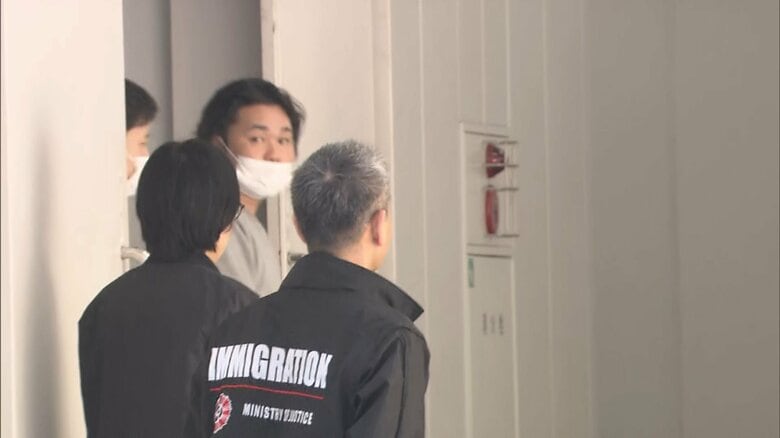 「有料サイトの未納金がある」50代女性から2200万円詐取か　28歳会社役員ら男2人逮捕　詐欺450件…被害額15億円超｜FNNプライムオンライン