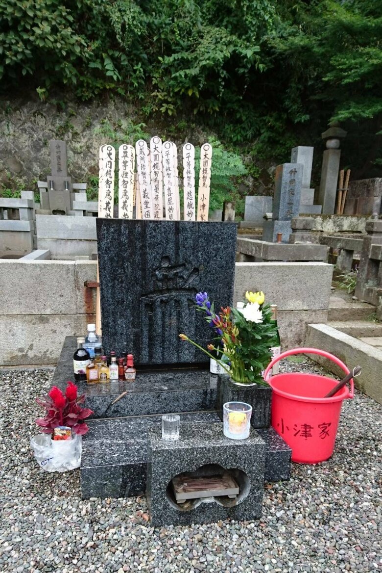 小津安二郎の墓(北鎌倉・円覚寺)提供:小津家