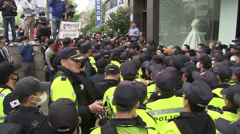 徴用工像設置を強行する労働者団体と警察が衝突(5月1日)