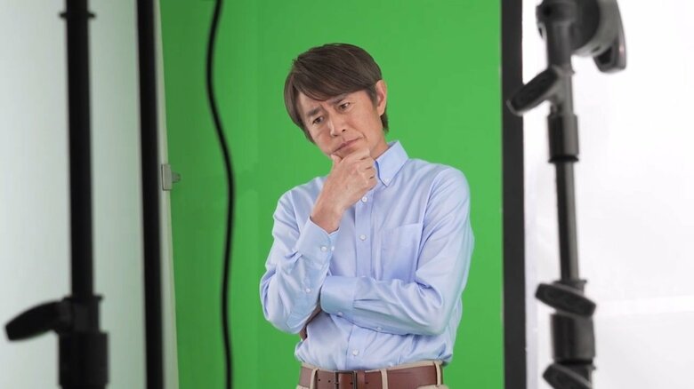 様々な表情を収録