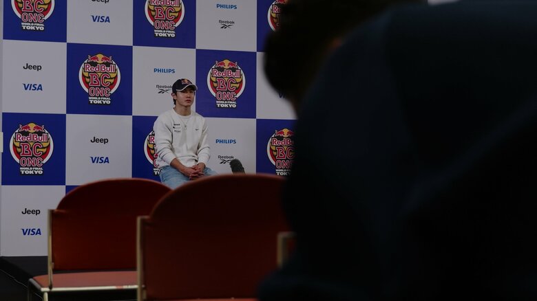 悔しさを滲ませながらもメディア対応を続けた