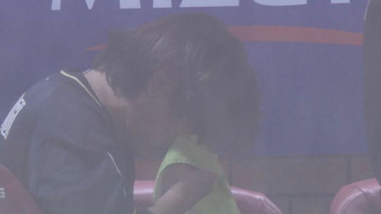 雨天コールドとなった最終戦で涙を流す宮城大弥