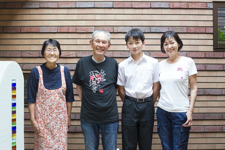 財前さんの隣が息子・凛太郎さん