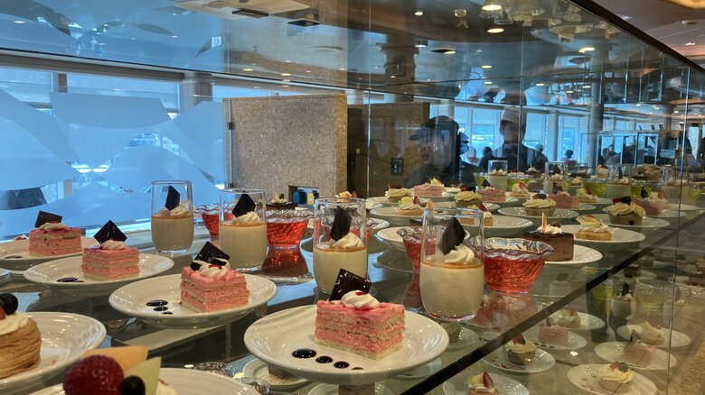 ビュッフェの食べ物も色々