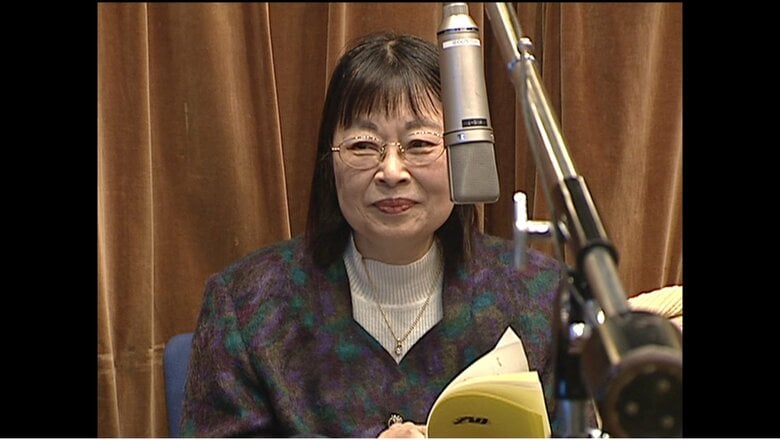 サザエさんのアフレコで花沢さんを演じる山本圭子さん　2008年撮影