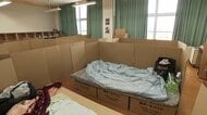 「家とは違う着替えできない」足りない“プライバシー”　水も電気も不足で過酷な避難生活　熊本地震発生1週間