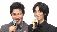 松坂桃李は「尾田栄一郎」 鈴木亮平は「クフ王」!? テンションが“爆上がり”した瞬間 映画『孤狼の血 LEVEL2』舞台あいさつ