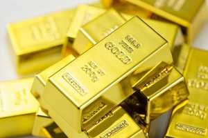 消費増税されると「金の密輸」で儲けが増える?! 税関も懸念する、その意外な関係性とは・・・