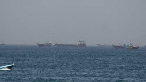 “ホルムズ海峡”足止めで民間船員10人死亡 精神的負担などが影響か　アメリカ国務長官が指摘