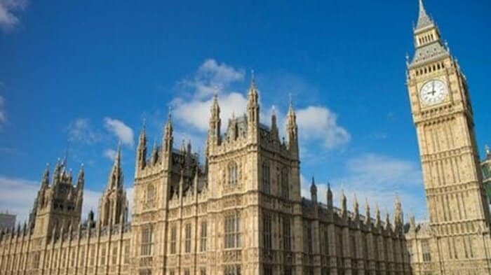 イギリスの国会議事堂(ウェストミンスター宮殿)