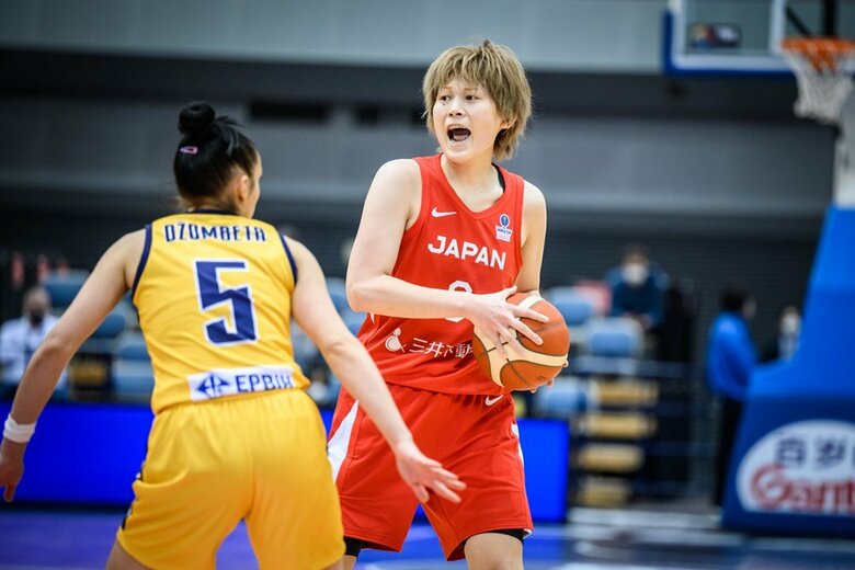 「重要なのはディフェンス」だと語る髙田真希選手(2月13日、対ボスニア・ヘルツェゴビナ戦より)(C)FIBA
