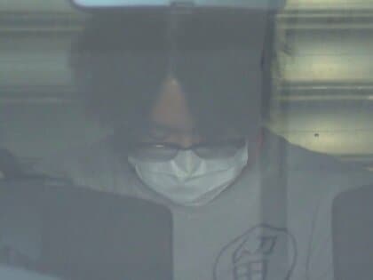 勤務先の小学校で女性の下着姿を盗撮か 32歳教師の男を再逮捕 少女に性的な動画を要求した等の疑いで既に逮捕